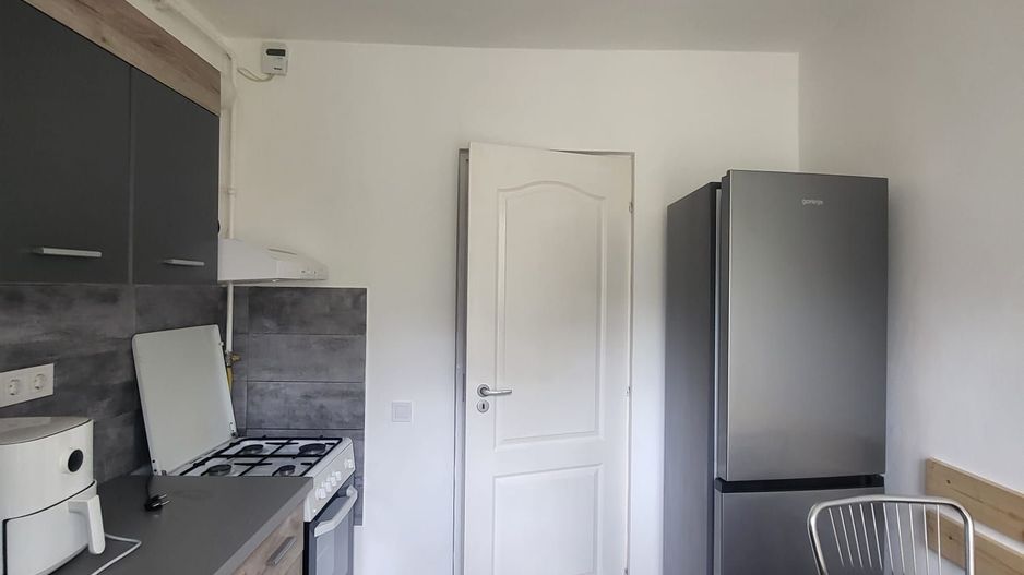 APARTAMENT CU 2 CAMERE DE INCHIRIAT IN ZONA ARNSBERG LA 310EURO - Poză 5