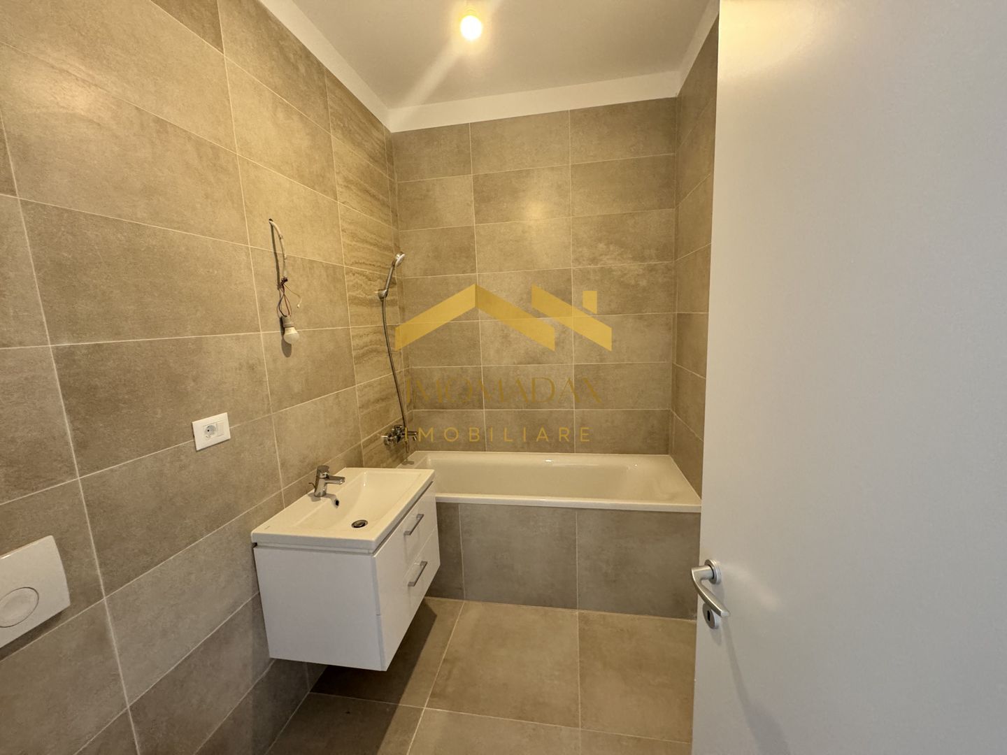 Torontalului/Aradului-2 Camere-Centrala Proprie-Disponibil Imediat - Poză 5