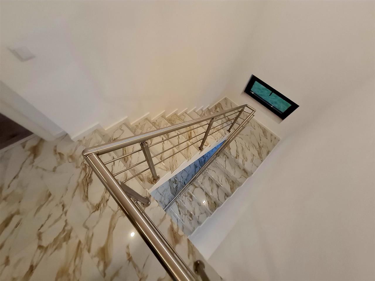 Vila superba cu 5 camere, intabulata 2025, P+E, toate utilitatile.  Harman - Poză 5