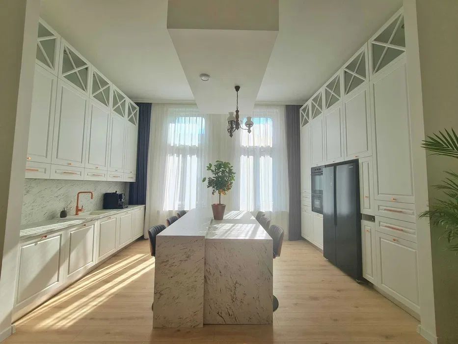 Apartament 3 camere Ultrafinisat zona Centrala - Poză 4