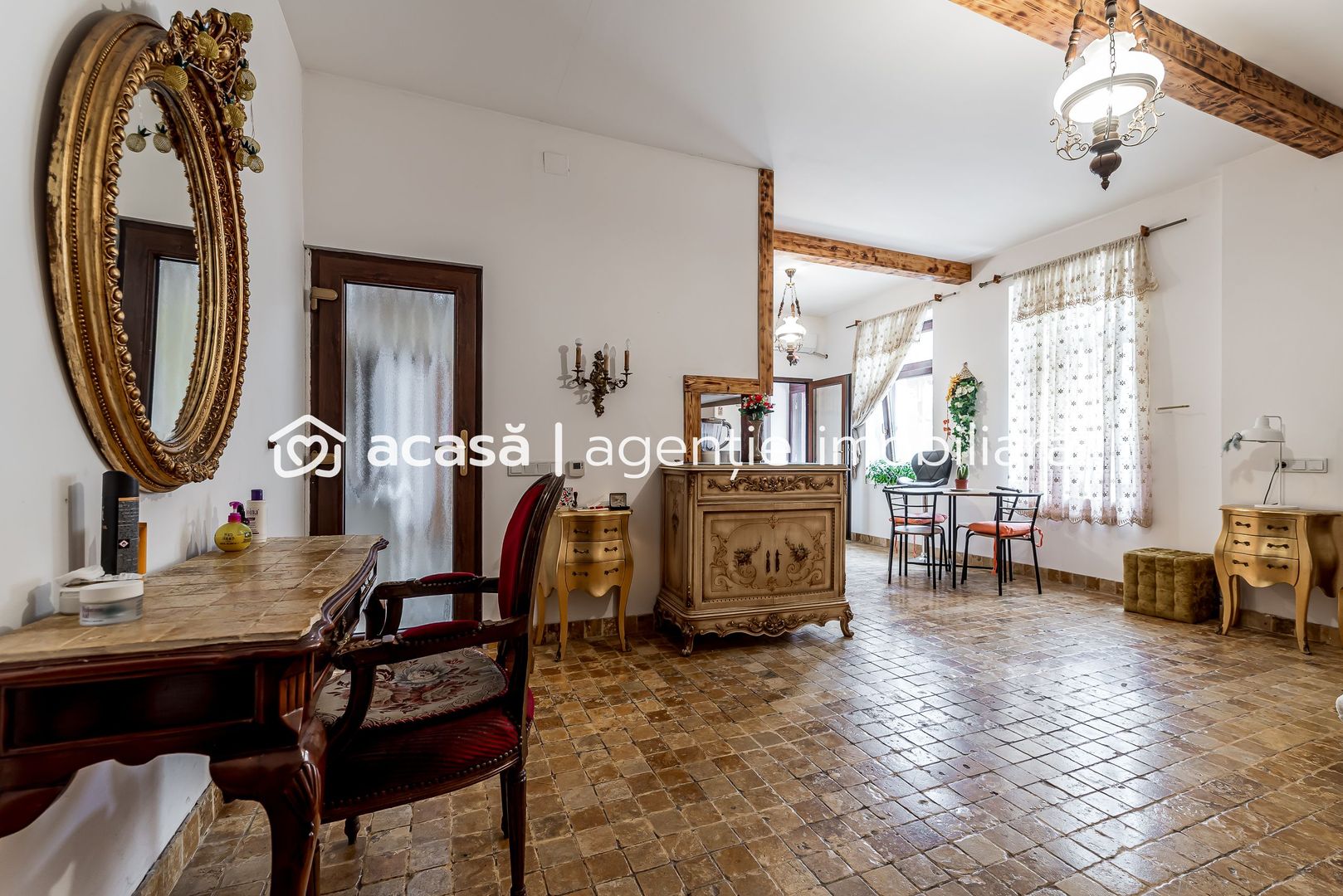 De închiriat spațiu ultracentral, ideal pentru multiple activități - Poză 3