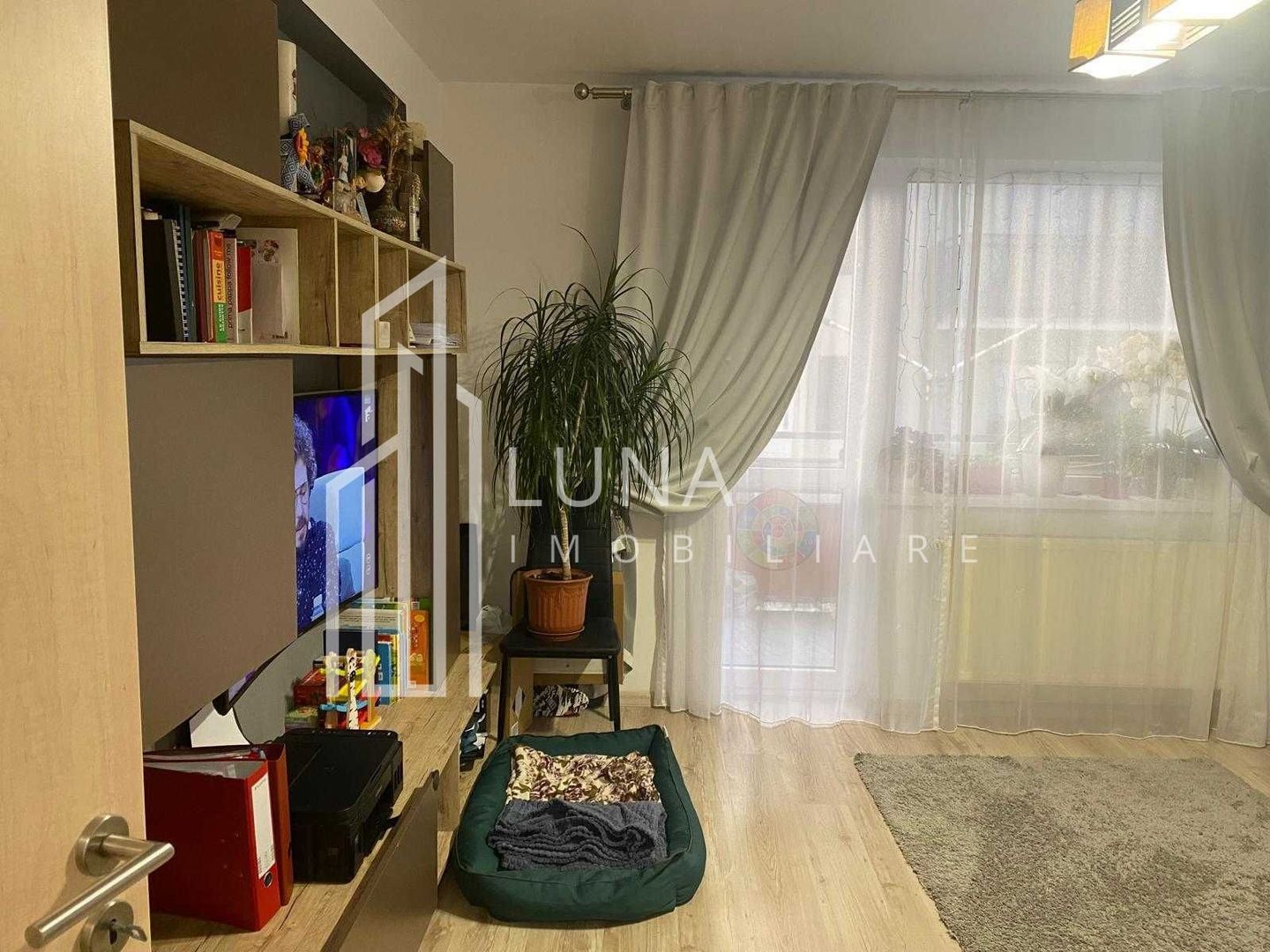 Închiriere apartament 2 camere Tractorul – parcare inclusa - Poză 2