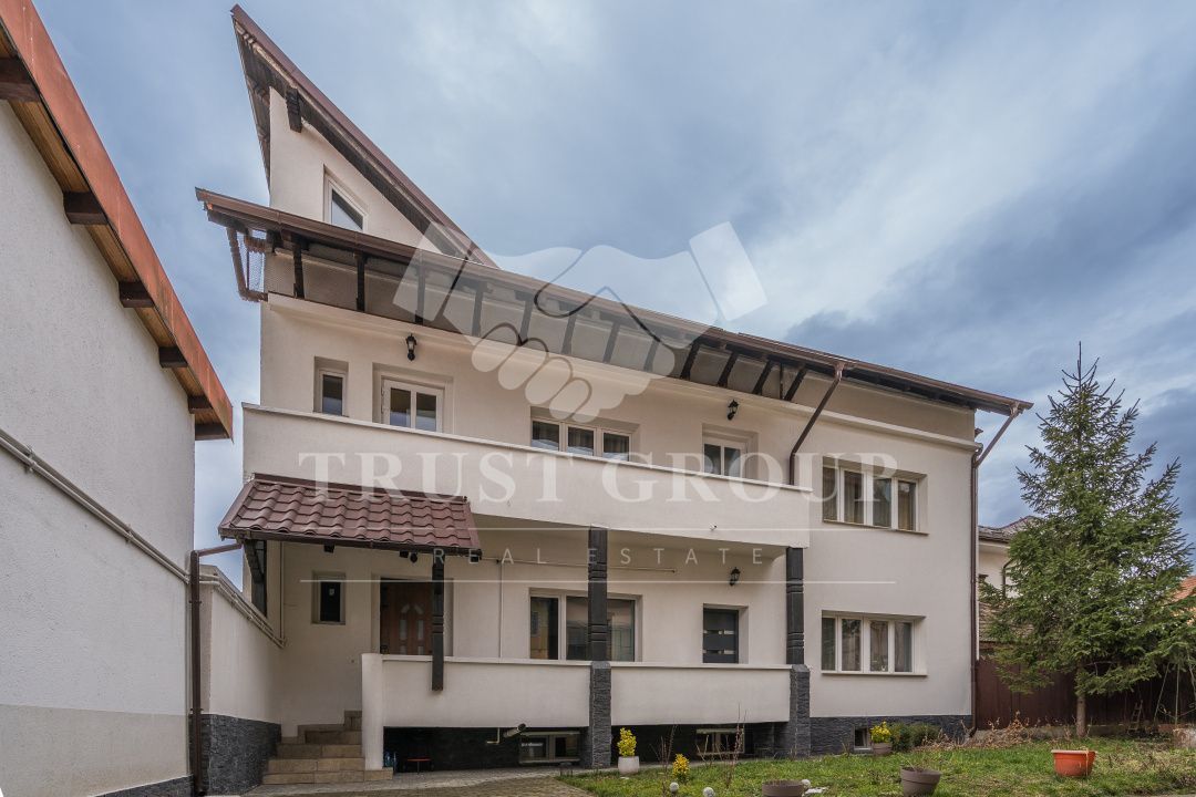 Casa individuala - Ultracentral | Dealul Cetatii | Renovata Integral - Poză 1