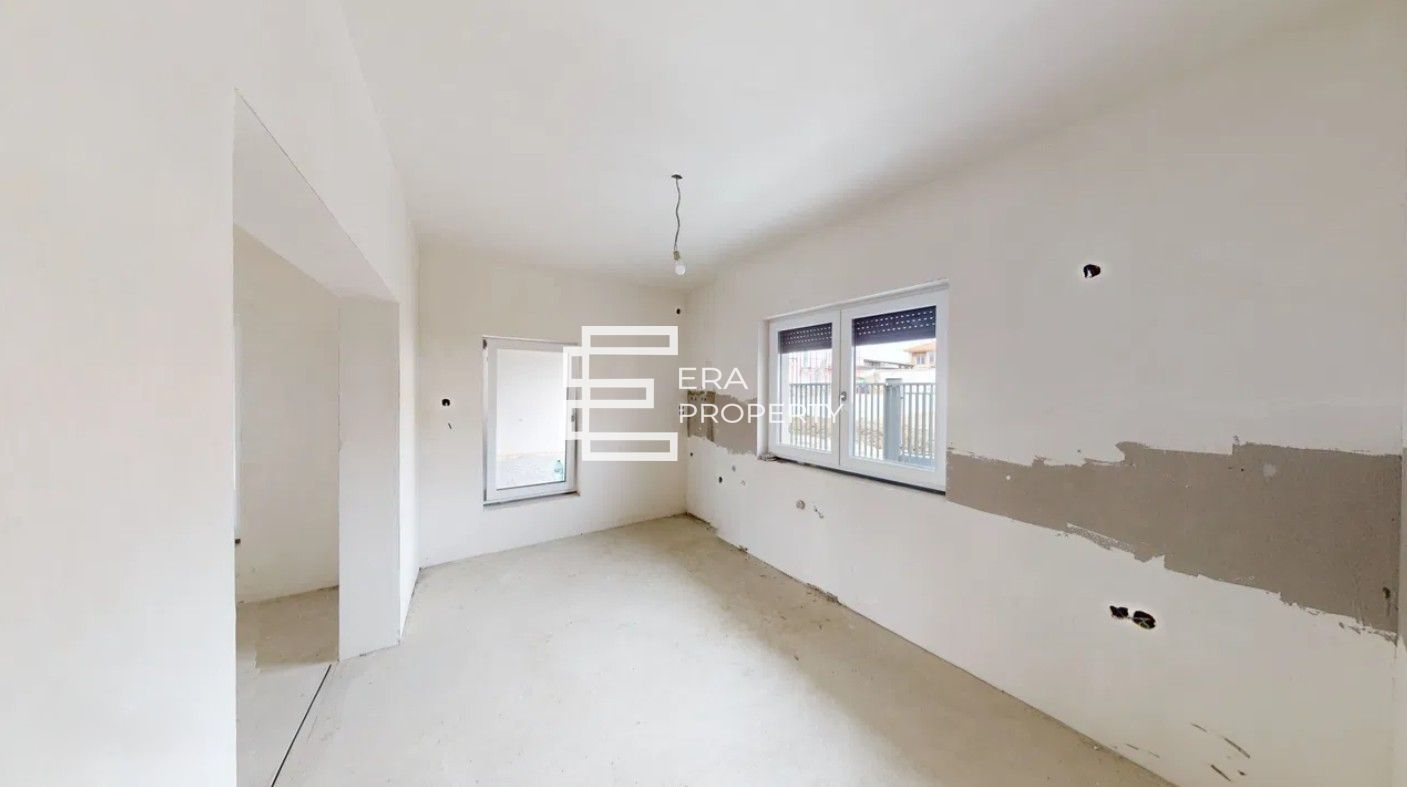 Casă individuală , garaj, teren 450 mp- Selimbar - Poză 4