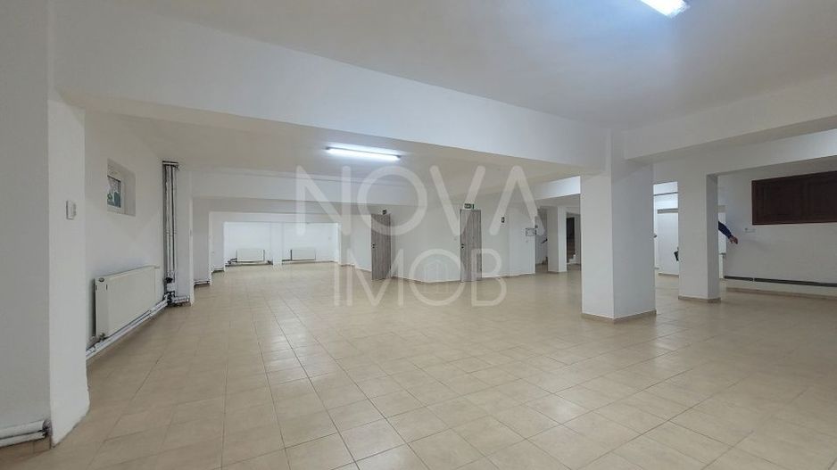 Spatiu comercial de inchiriat 875mp - Piata Cluj - Poză 8