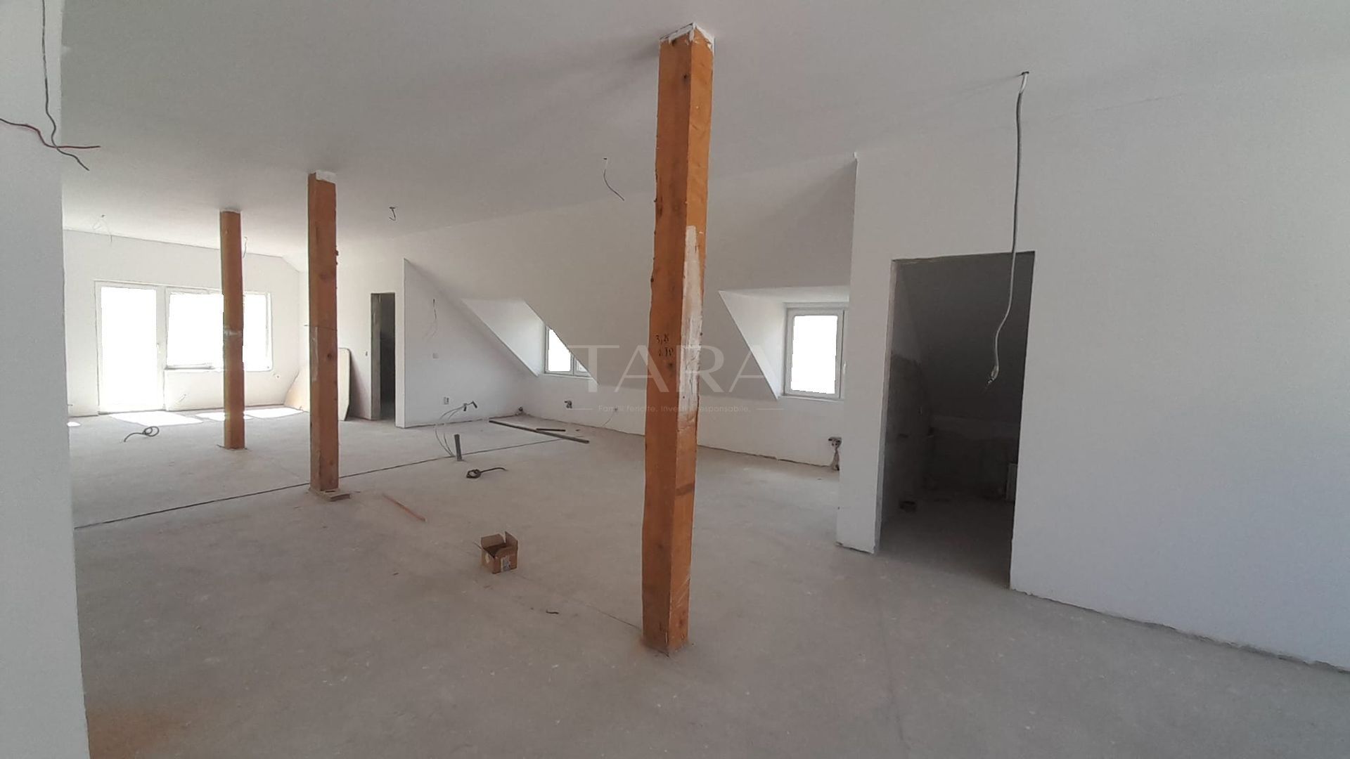 Vanzare apartament cu 4 camere in Apahida - Poză 3