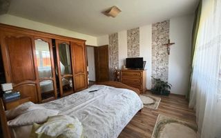 Casa cu 5 camere, 213mp, Zona Santana de Mures - Poză 6
