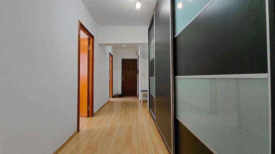 Apartament 3 camere, 2 min metrou, bloc reabilitat, mobilat și utilat complet - Poză 8
