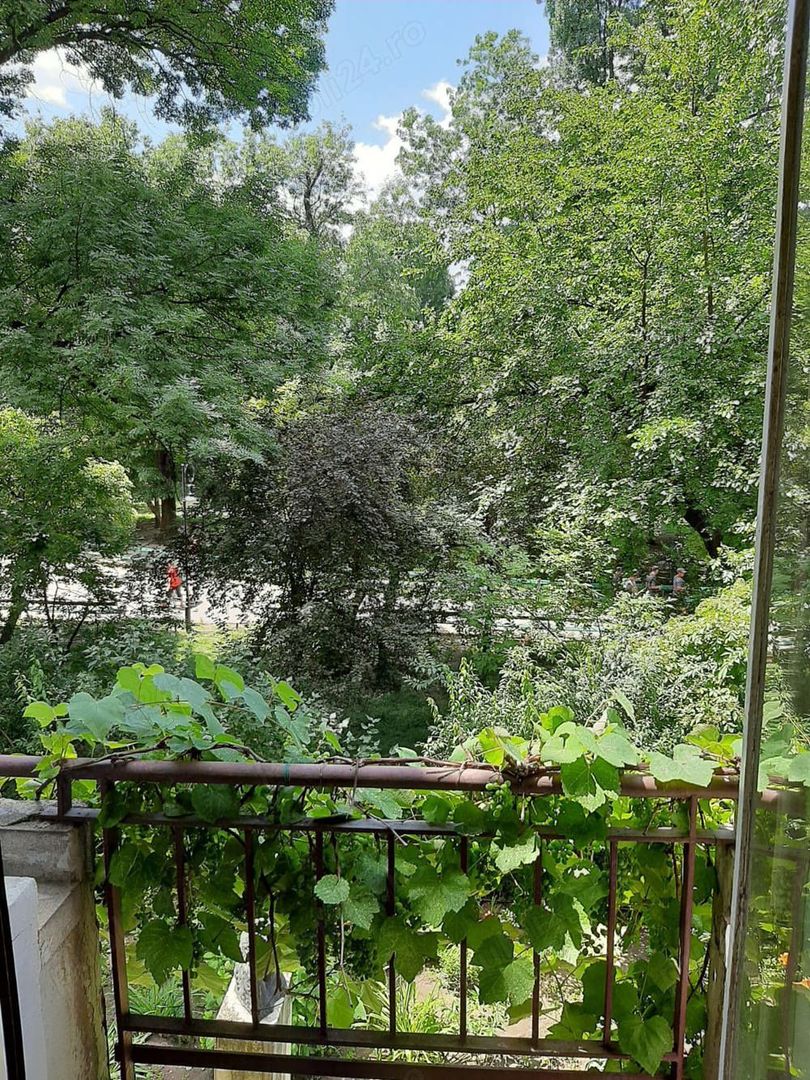 Vând apartament 185mp la Cișmigiu - Poză 1