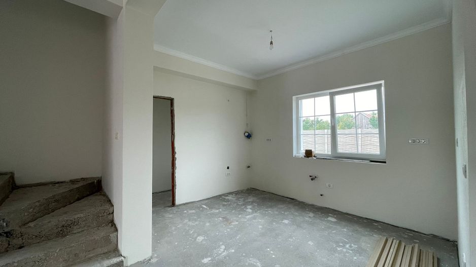 Duplex desparțit - 5 camere și 3 băi- Moșnița Nouă - Poză 3