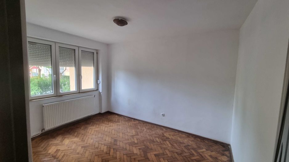 BRASADAS vinde ap cu 2 cam PARTER 42 mp Botizului. - Poză 6