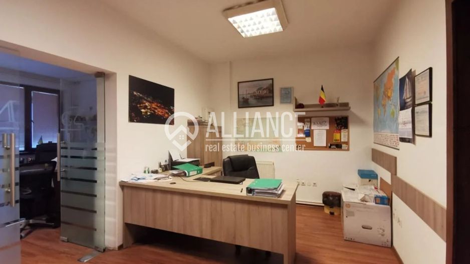 CENTRU (Cod 01) - Unicat, pe Bdul Mamaia cladire de birouri! - Poză 2
