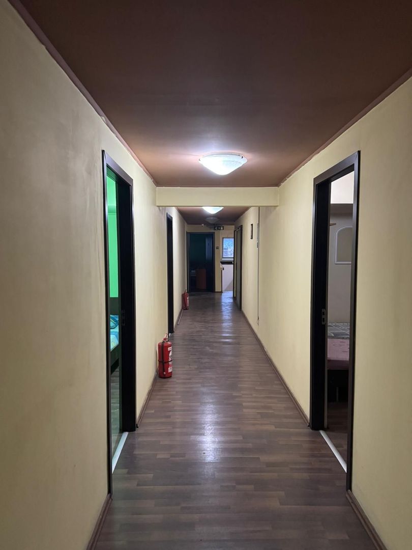 Casa de inchiriat, 25 camere, 25 bai, receptie,T719 - Poză 19