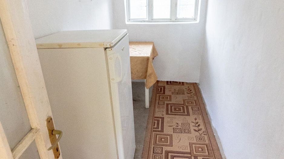 Casă cu 5 camere, complet renovată cu teren 920 mp în Tecuci - Poză 15