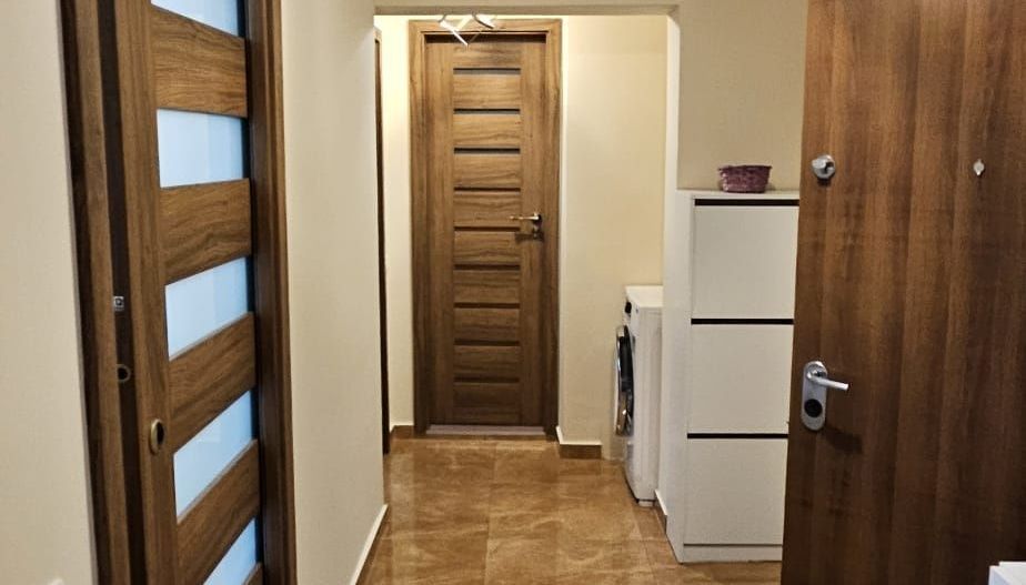 Închiriez apartament 2 camere modern, Piața Muncii, metrou 3minute - Poză 7