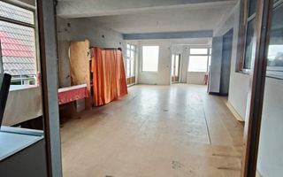 Pensiune de vânzare în Rânca – oportunitate rară lângă pârtia M1 - Poză 14