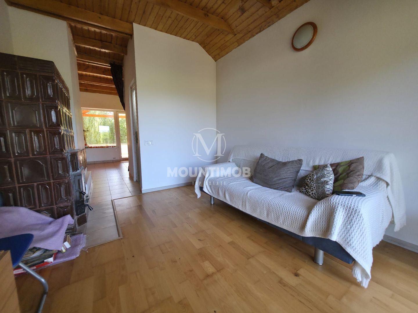 Casa de vacanta in inima padurii, 150 mp/utili, teren 1960 mp, Vulcan - Poză 20