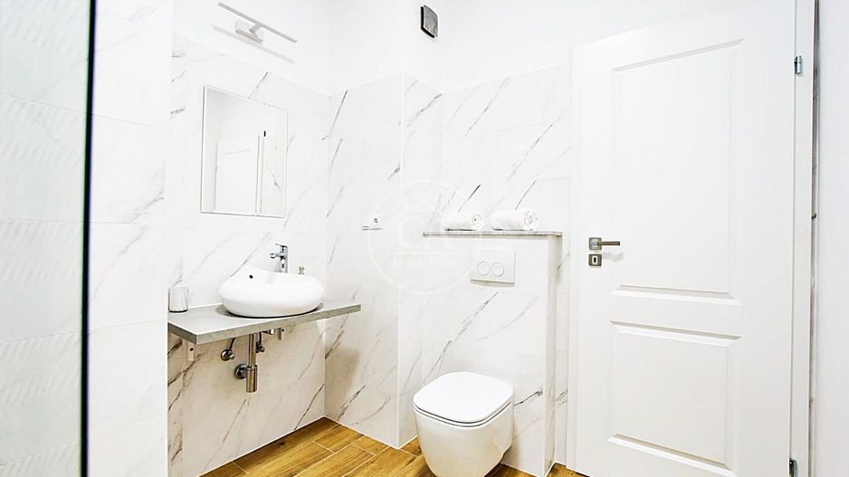 Apartament la casa, de inchiriat cu 2 camere in zona Centrala, Oradea - Poză 8