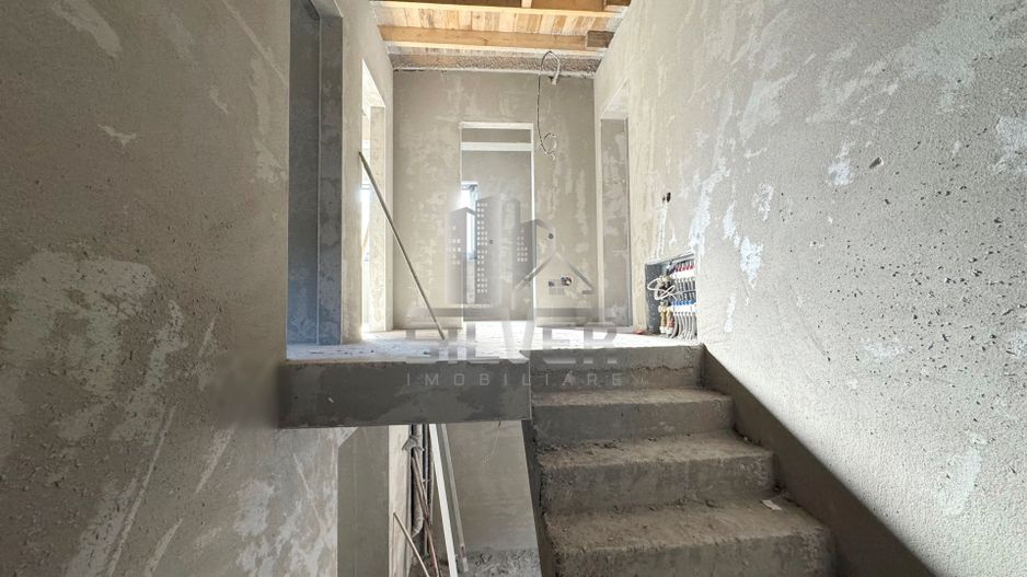 Casa  tip duplex/Teren 250mp/zona strazii Tautiului. - Poză 12