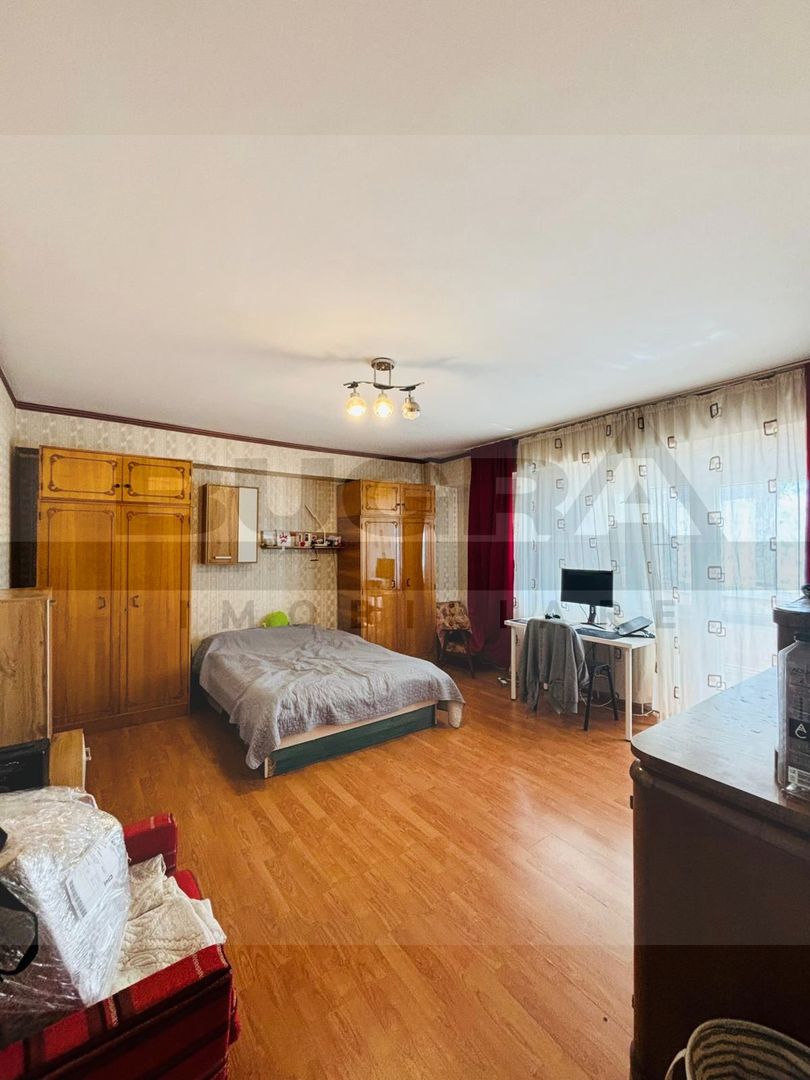 Apartament 2 camere decomandate, balcon, zona Titulescu - Poză 3