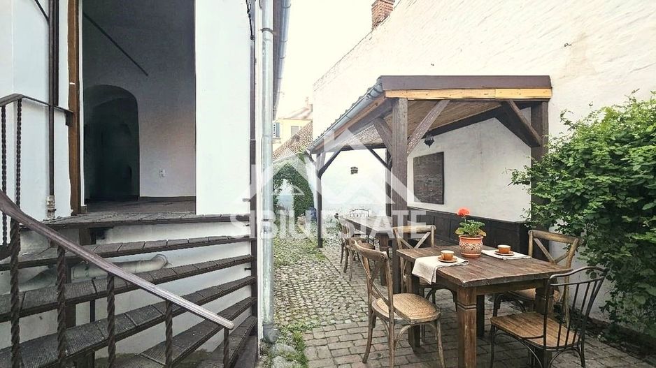 Imobil zona ultracentrala pretabil restaurant  schimbare destinatie - Poză 21