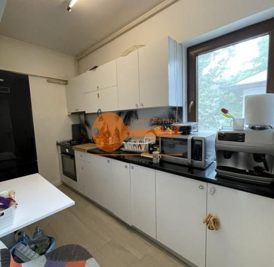 3 camere LAcul Morii-Bloc Boutique ( 2018 ) - Poză 7