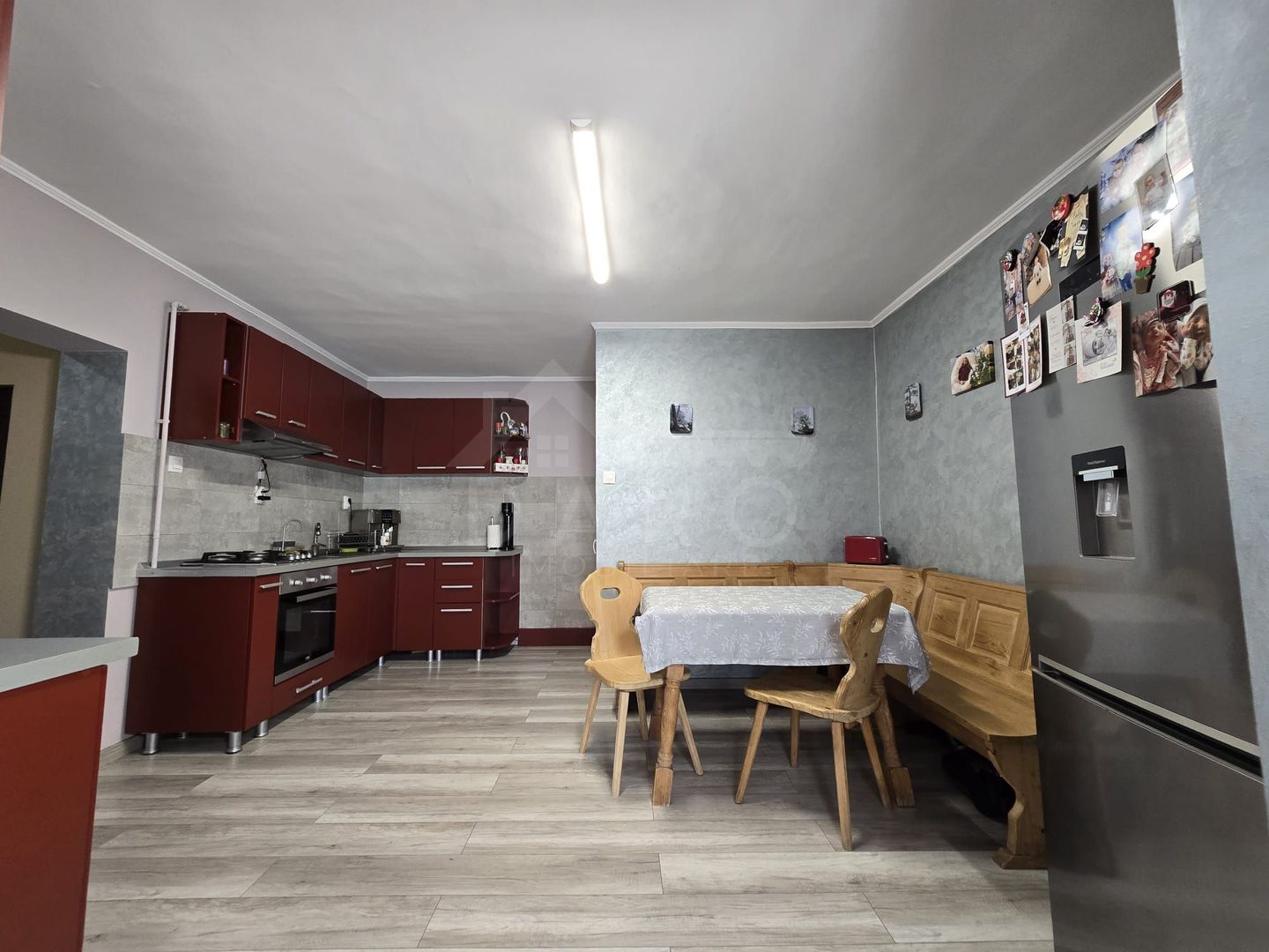 Casa in Livezeni , 140  mp utili , in centrul localitatii . - Poză 11