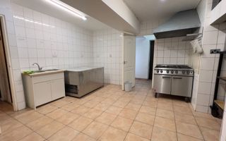 Restaurant - Cafenea De  Vanzare In Onesti - Zona centrala - Poză 6