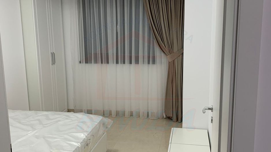 Inchiriem studio in Micro 17 , etaj 2 bloc ROKA, parcare privata, - Poză 7