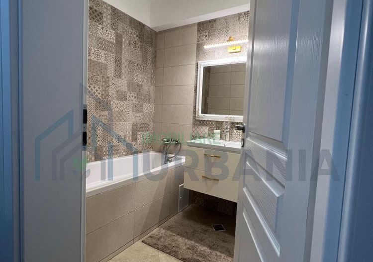 P. F. Apartament 3 camere / transformat 2 camere / Parcare / Boxa - Poză 5