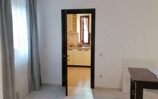 Apartament 3 camere de inchiriat - Poză 9