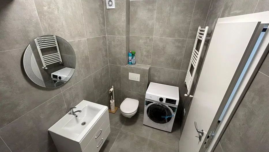 2 camere decomandat cu terasă, complex nou, aproape de metrou - Poză 3