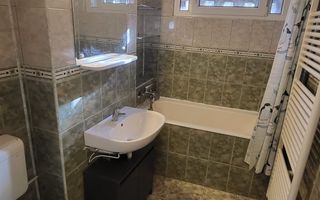 Apartament 4 camere decomandat, Podu Roș, la 14 minute de Palas - Poză 7