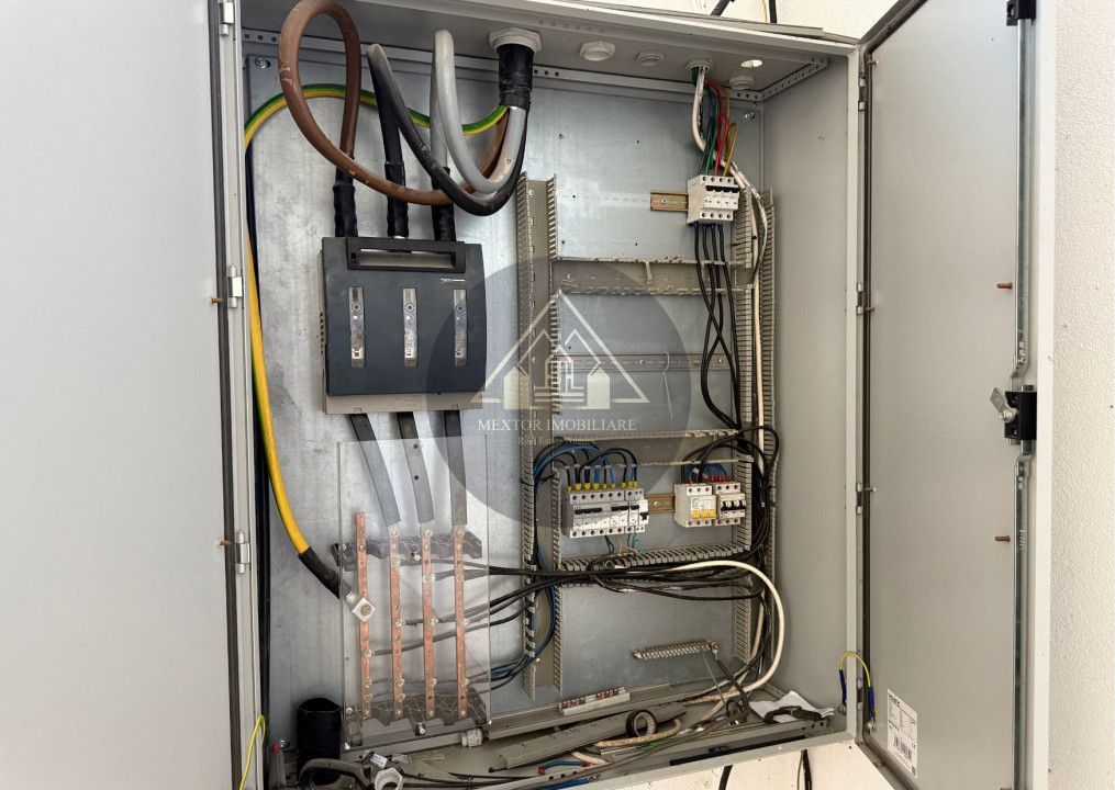 Halã de vânzare - Poză 14