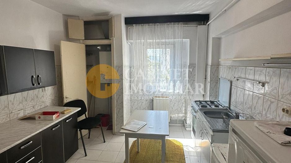 PACURARI - 3 CAMERE DECOMANDAT - ETAJ INTERMEDIAR - BLOC 1988 - Poză 4