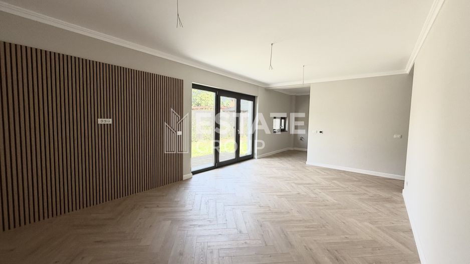 Proiect modern Ciarda Rosie - Poză 5