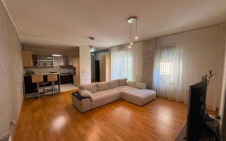 Apartament 3 camere lux zona centrala - Poză 2