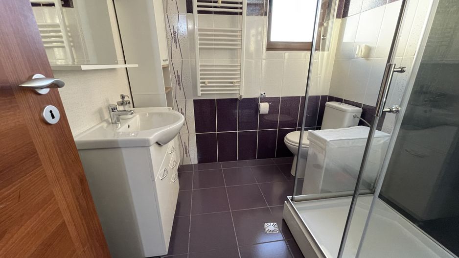 Casa moderna, frumos amenajata in zona Bogdanestilor - Poză 20