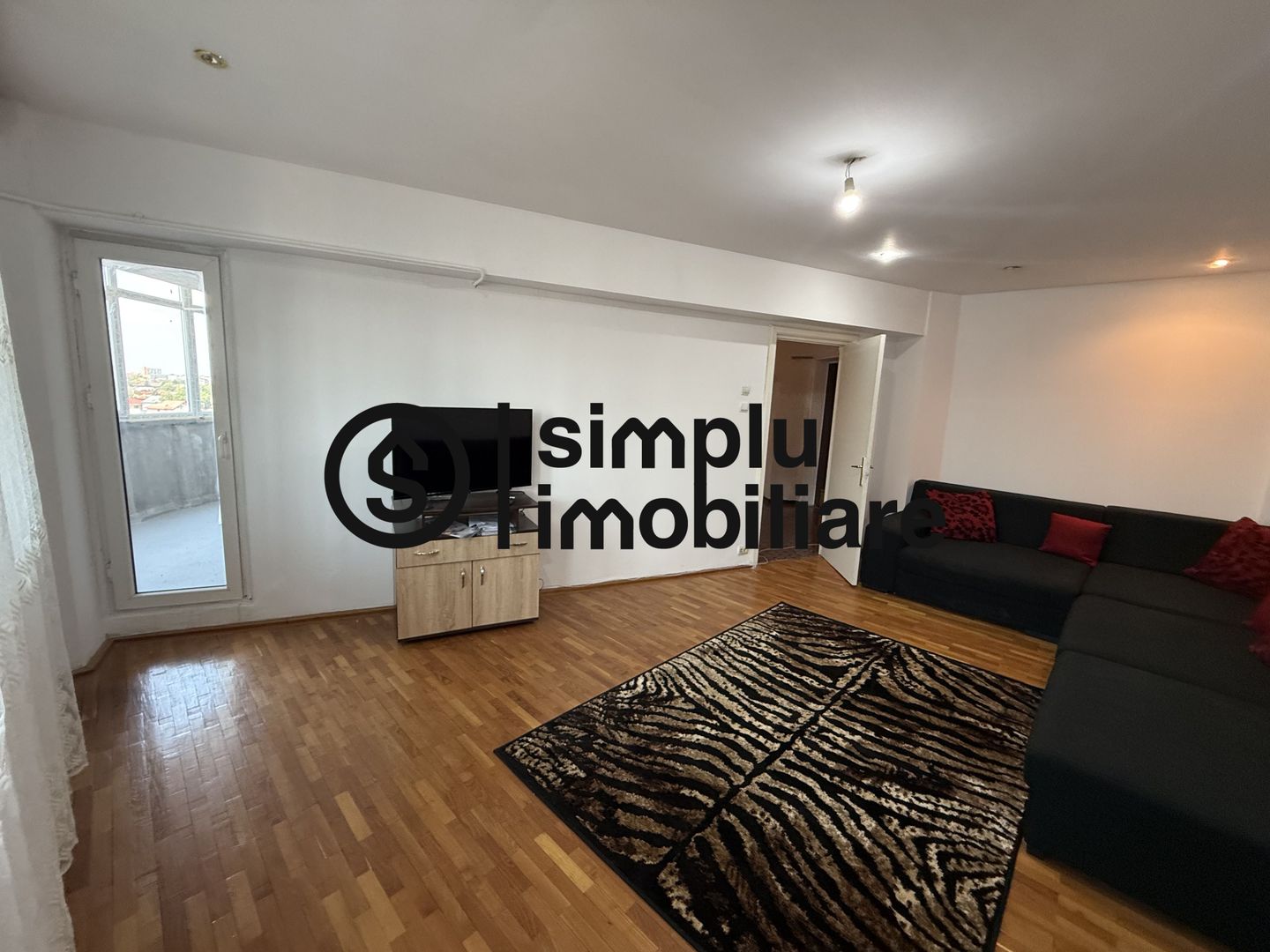 2 decomandate, Piata Centrala - 450 Euro - Poză 15