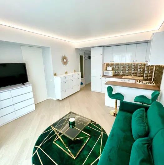 Apartament cochet cu 2 camere și parcare subterană în Cortina North - Poză 1