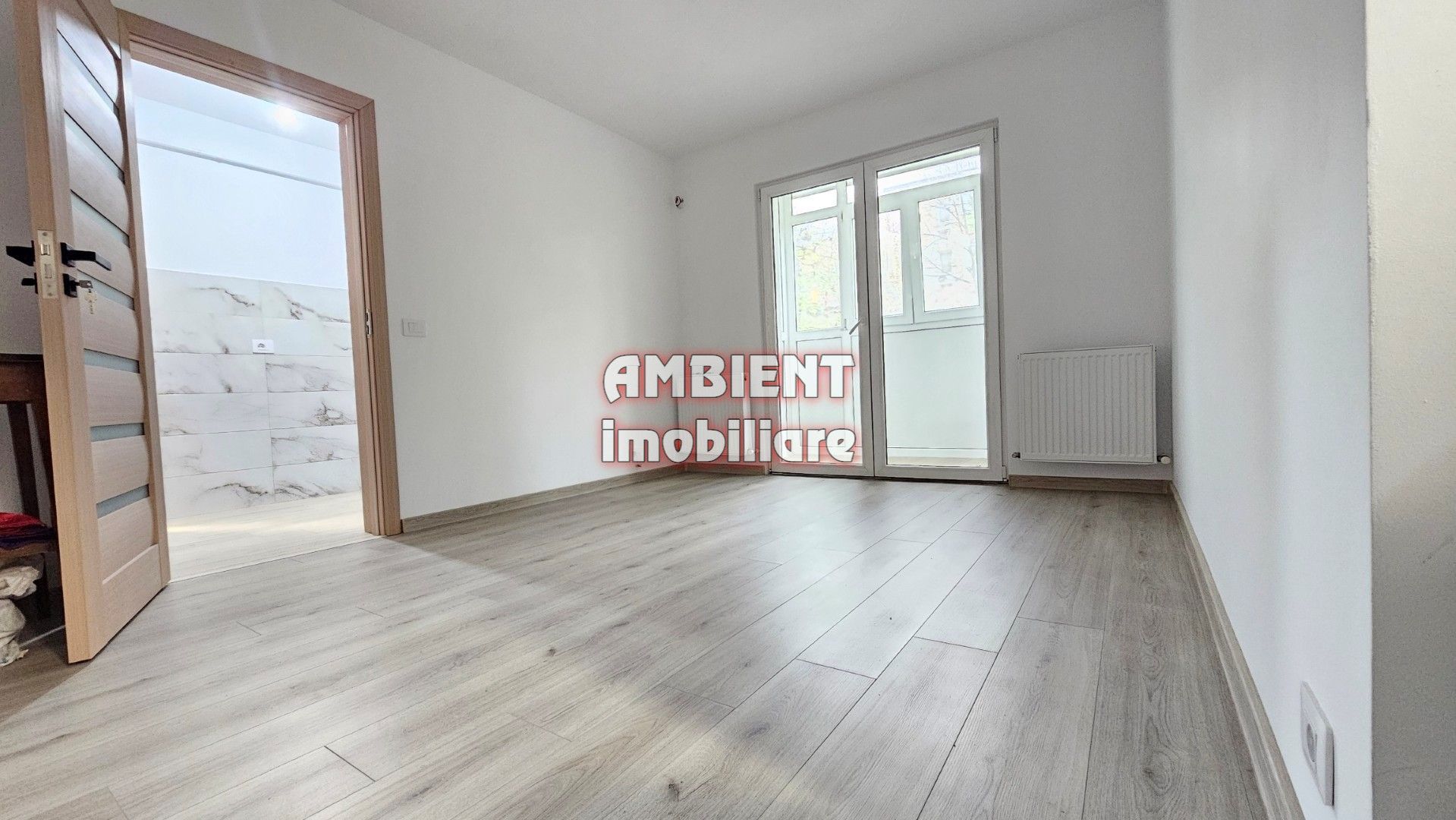 Apartament cu 2 camere, renovat total, zona Smârdan. - Poză 1