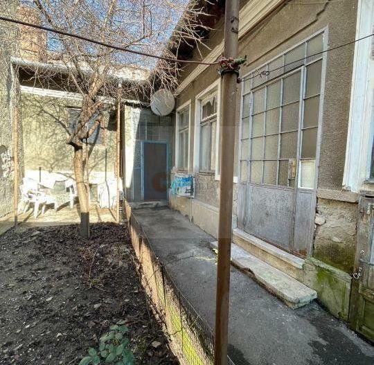 Casă 4 camere de vânzare | Zona Banu Manta | Construcție 1947 - Poză 2