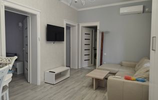 Apartament 3 camere la casa ,ultracentral, 550 E neg. Comision 50%