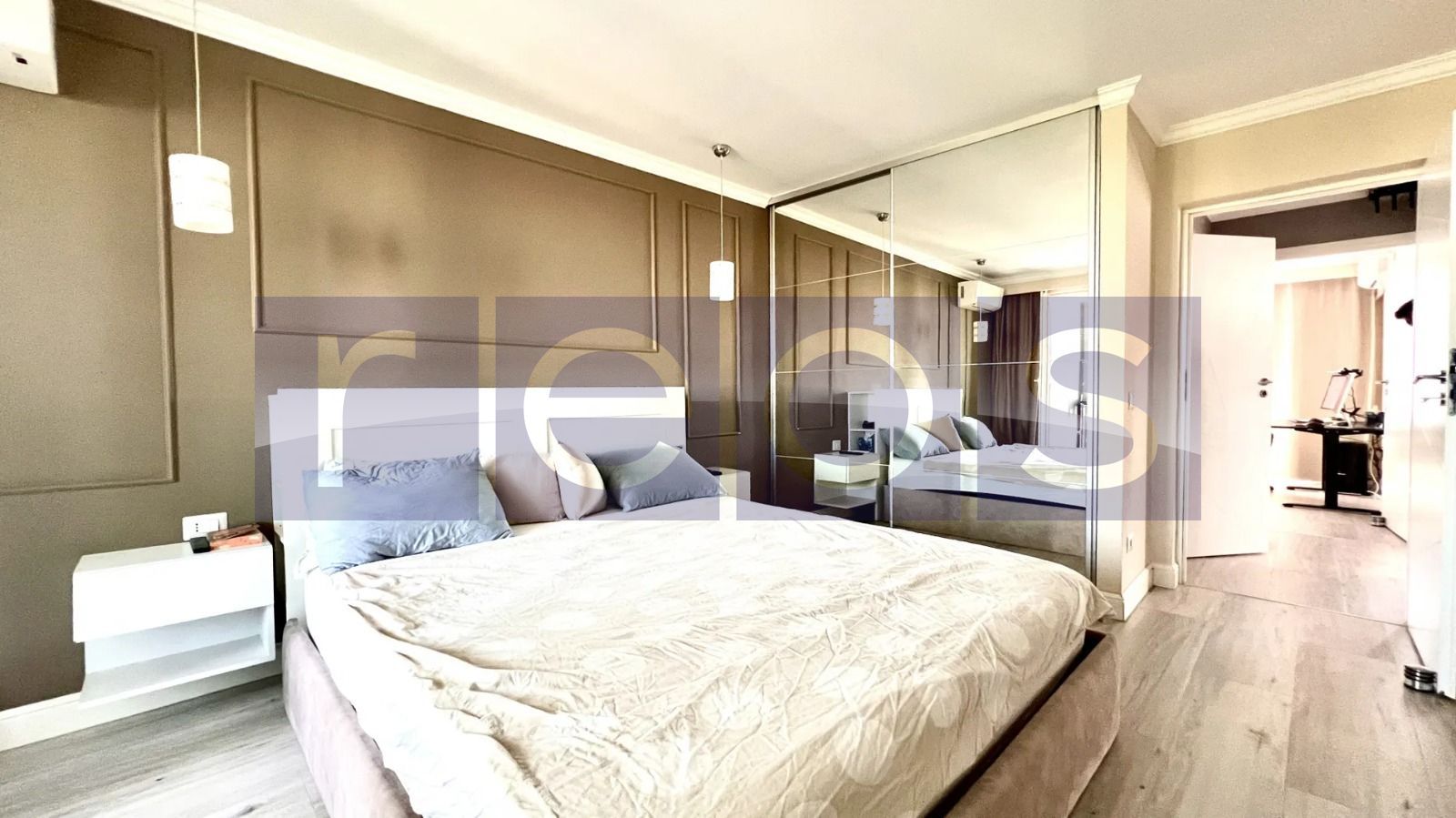 VANZARE APARTAMENT MODERN LUMINOS 3 CAMERE TITAN PARK 77mp - Poză 5