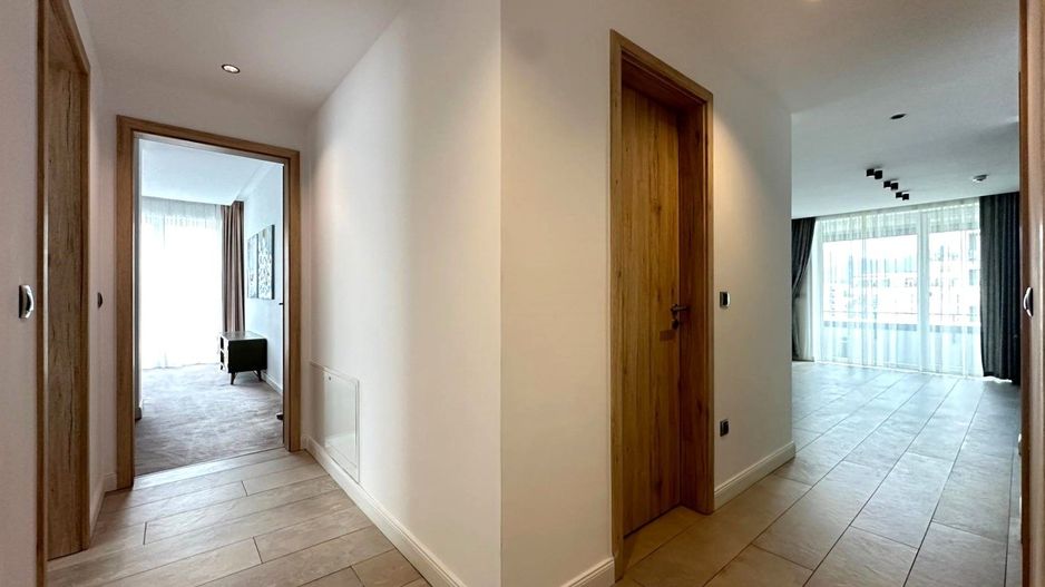 Vânzare penthouse LUX 4 camere cu terasa de 122 mp zona Coresi - Poză 17