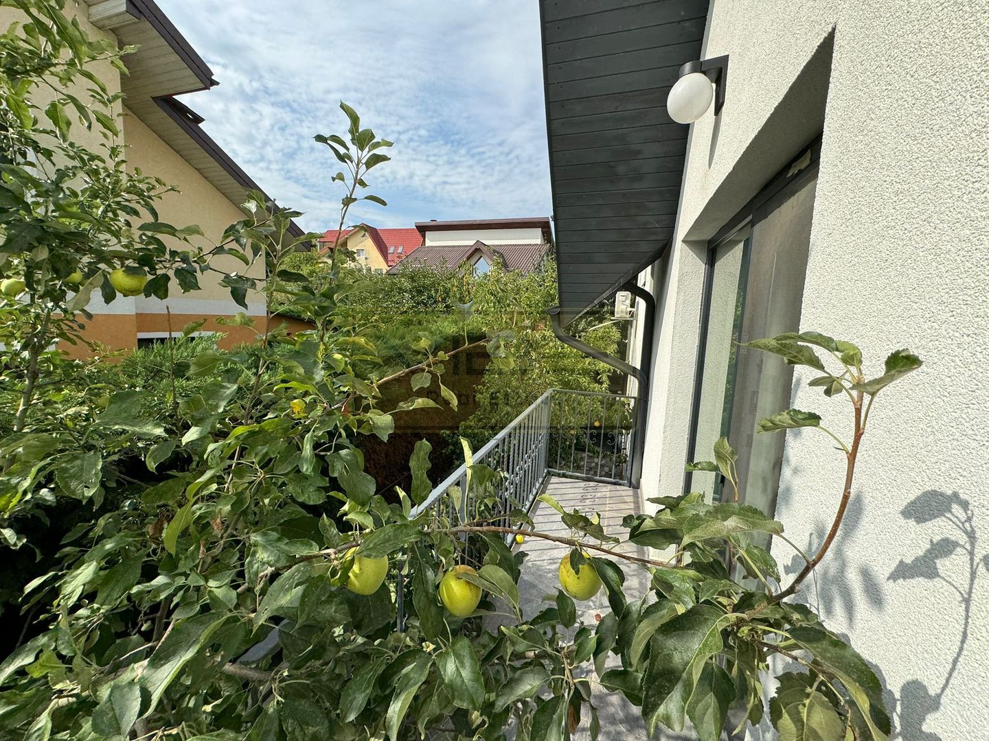 Casa de tip triplex Bucium - Soseaua Barnova - Poză 11