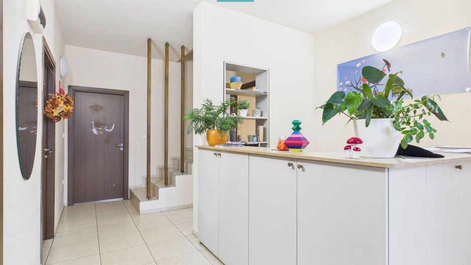 Casă  spațioasă cu 5 camere, Aradului - Poză 1