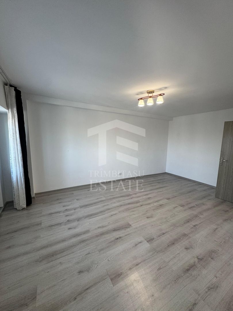 Garsoniera de vanzare Tei - Poză 2