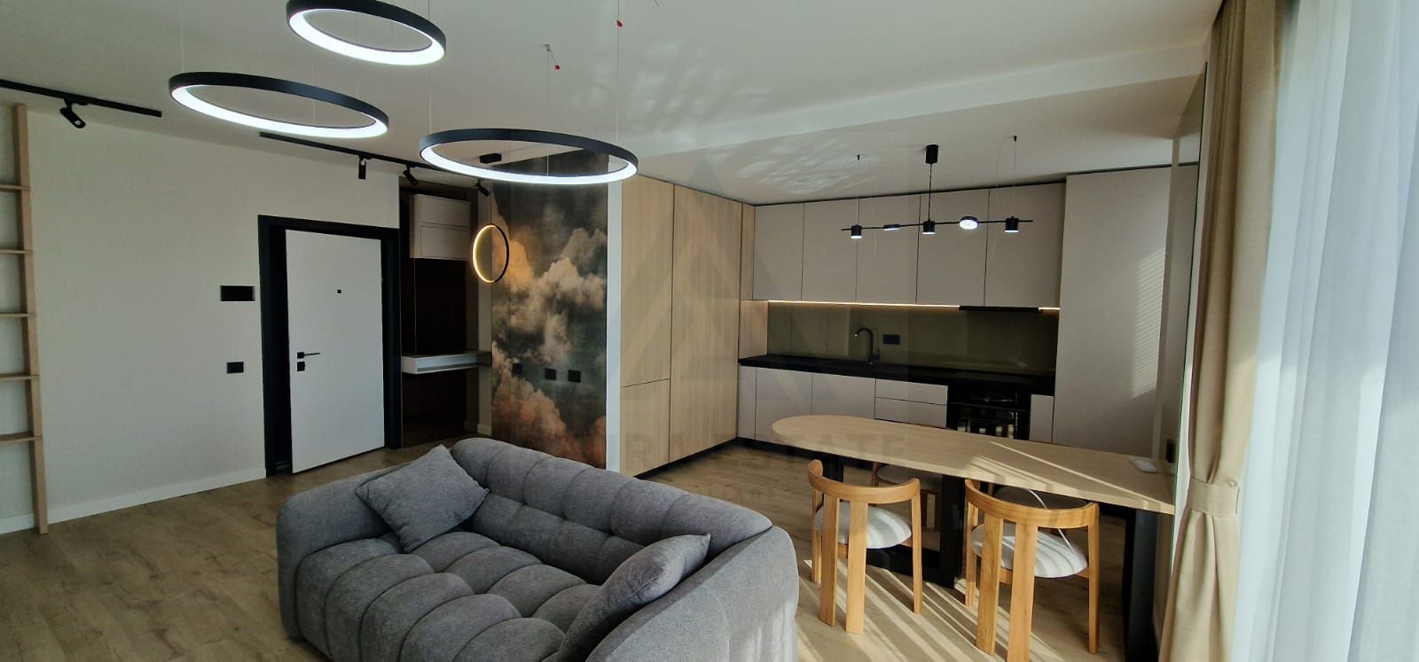 Apartament lux 80 mp utili 3 camere 2 bai si parcare subterana - Poză 3
