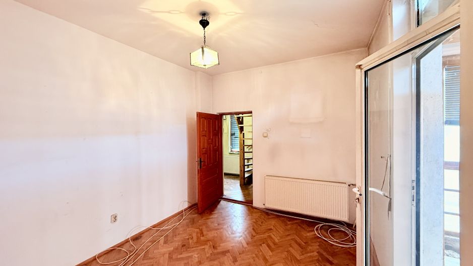 Vila 200 mp desfasurati cartier de case Belvedere Regie - Poză 25